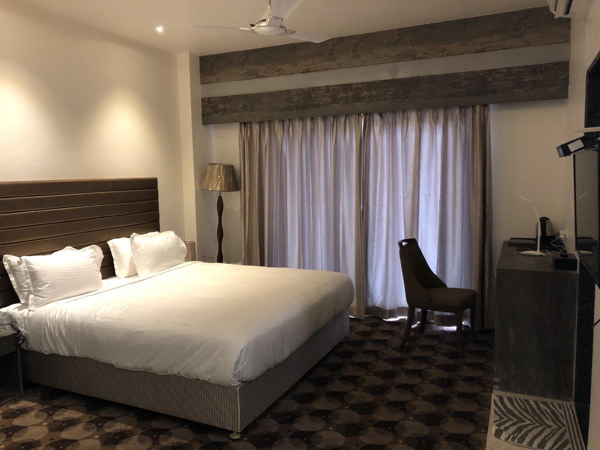 Hotel Sharanam Shegaon 외부 사진