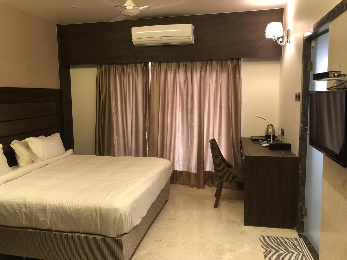Hotel Sharanam Shegaon 외부 사진