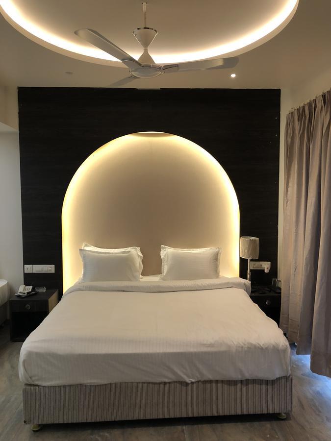 Hotel Sharanam Shegaon 외부 사진