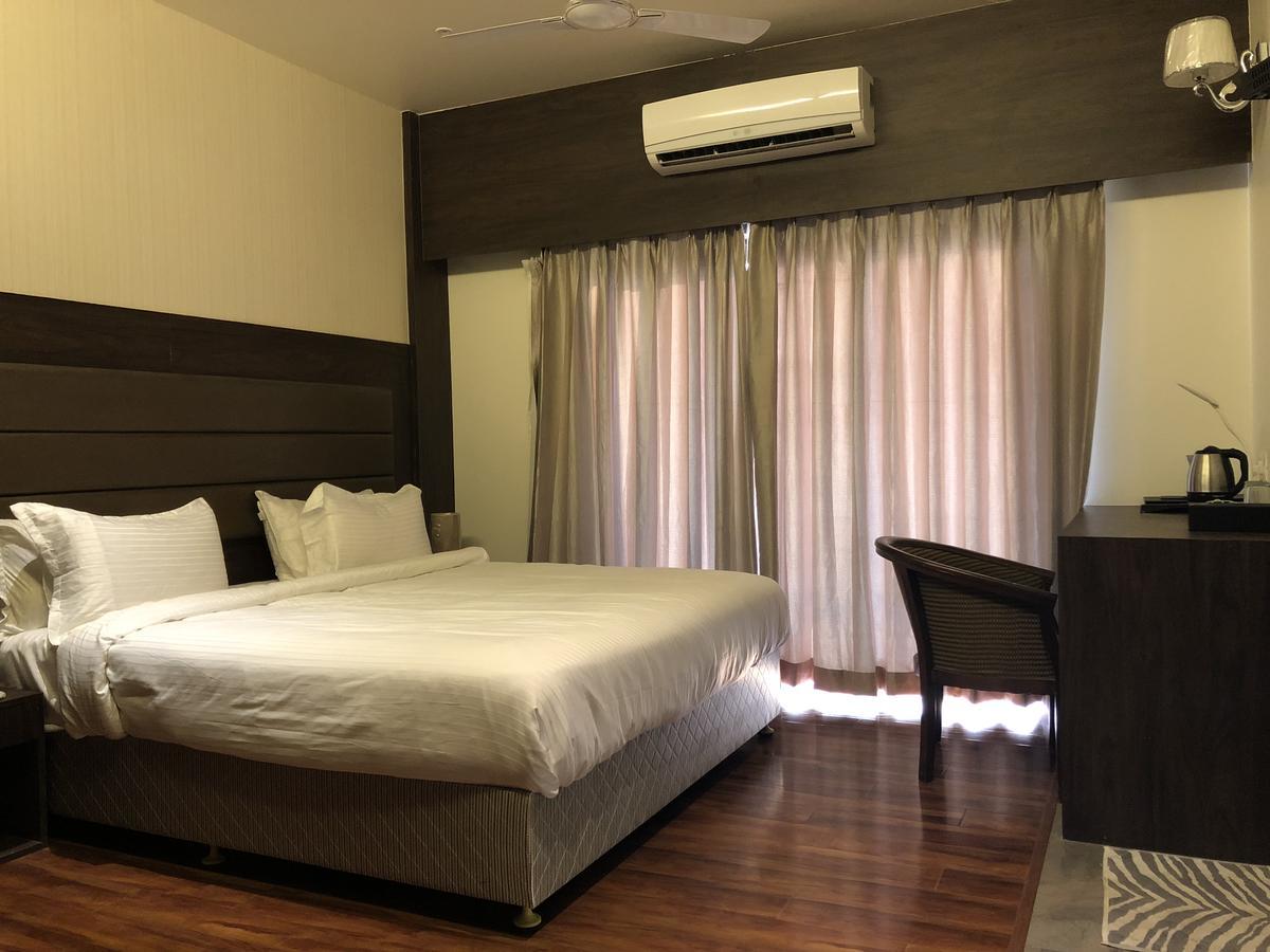 Hotel Sharanam Shegaon 외부 사진