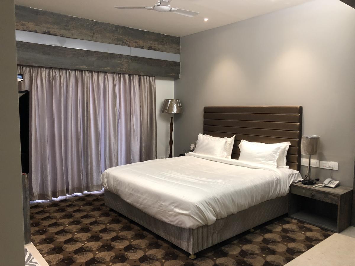 Hotel Sharanam Shegaon 외부 사진