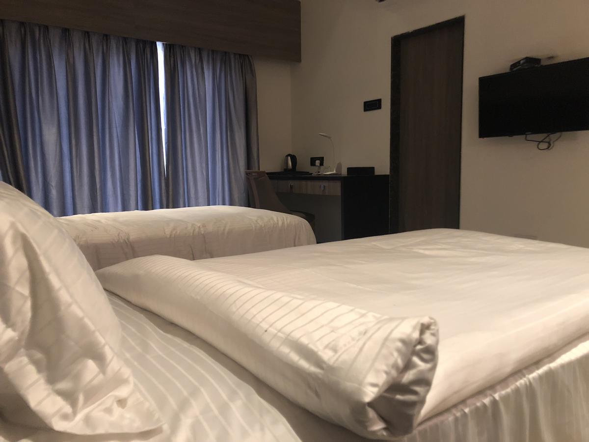 Hotel Sharanam Shegaon 외부 사진